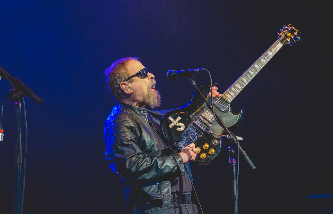 Blue Oyster Cult “Throws It Back Down” In Manchester, NH