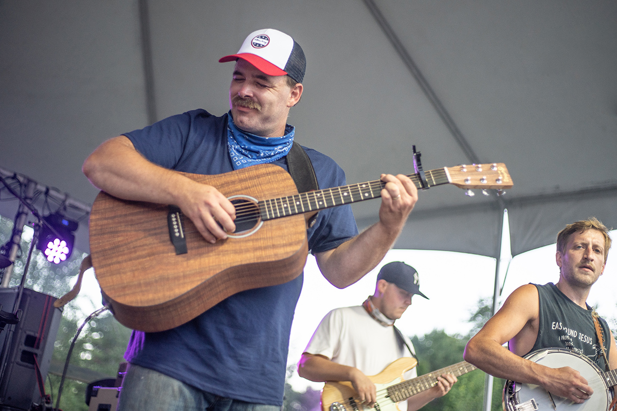 VIDEO: Eastbound Jesus at Kamp David | FULL SET