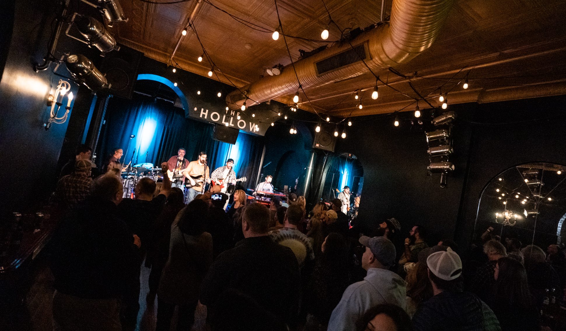 Neon Avenue Makes Capital Region Debut at The Hollow Bar + Kitchen