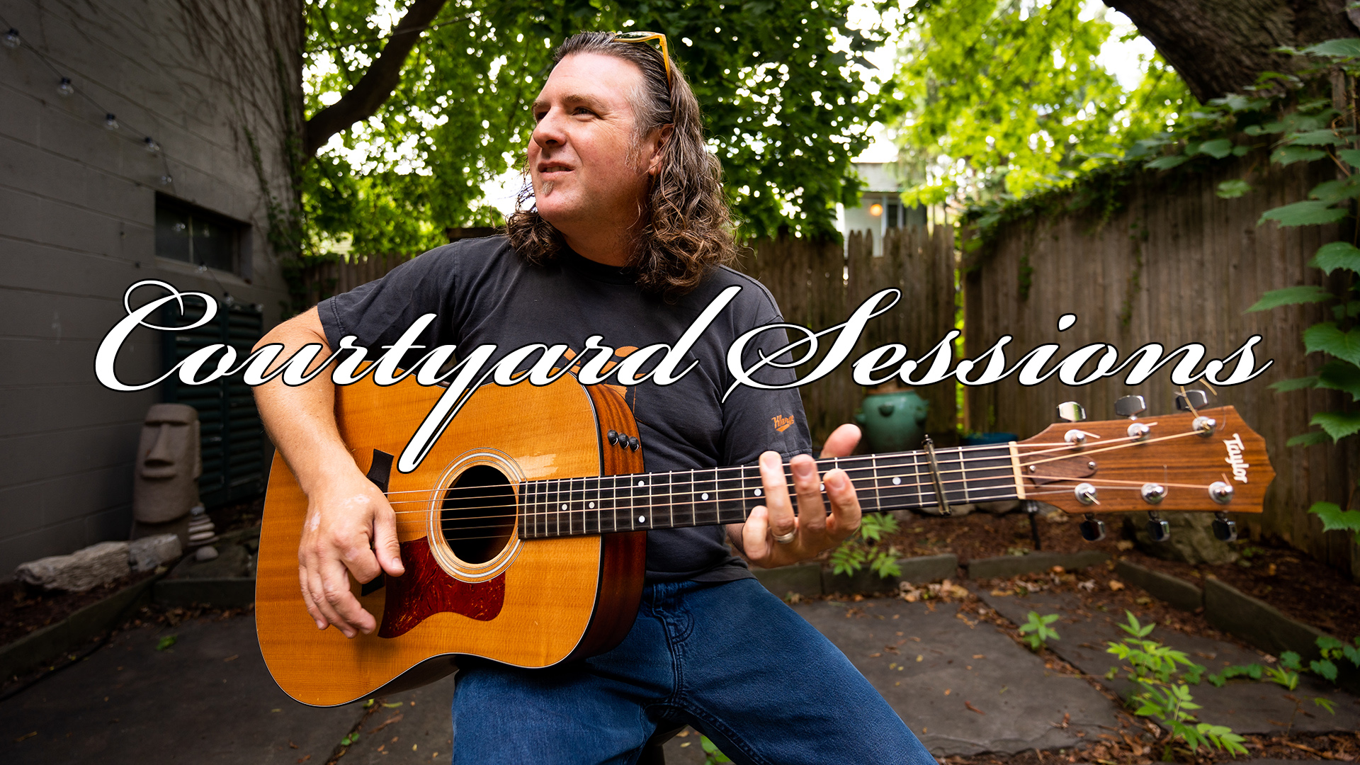 Courtyard Sessions | Seth Warden
