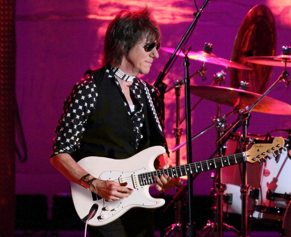 Legendary Guitarist Jeff Beck Passes Away at 78