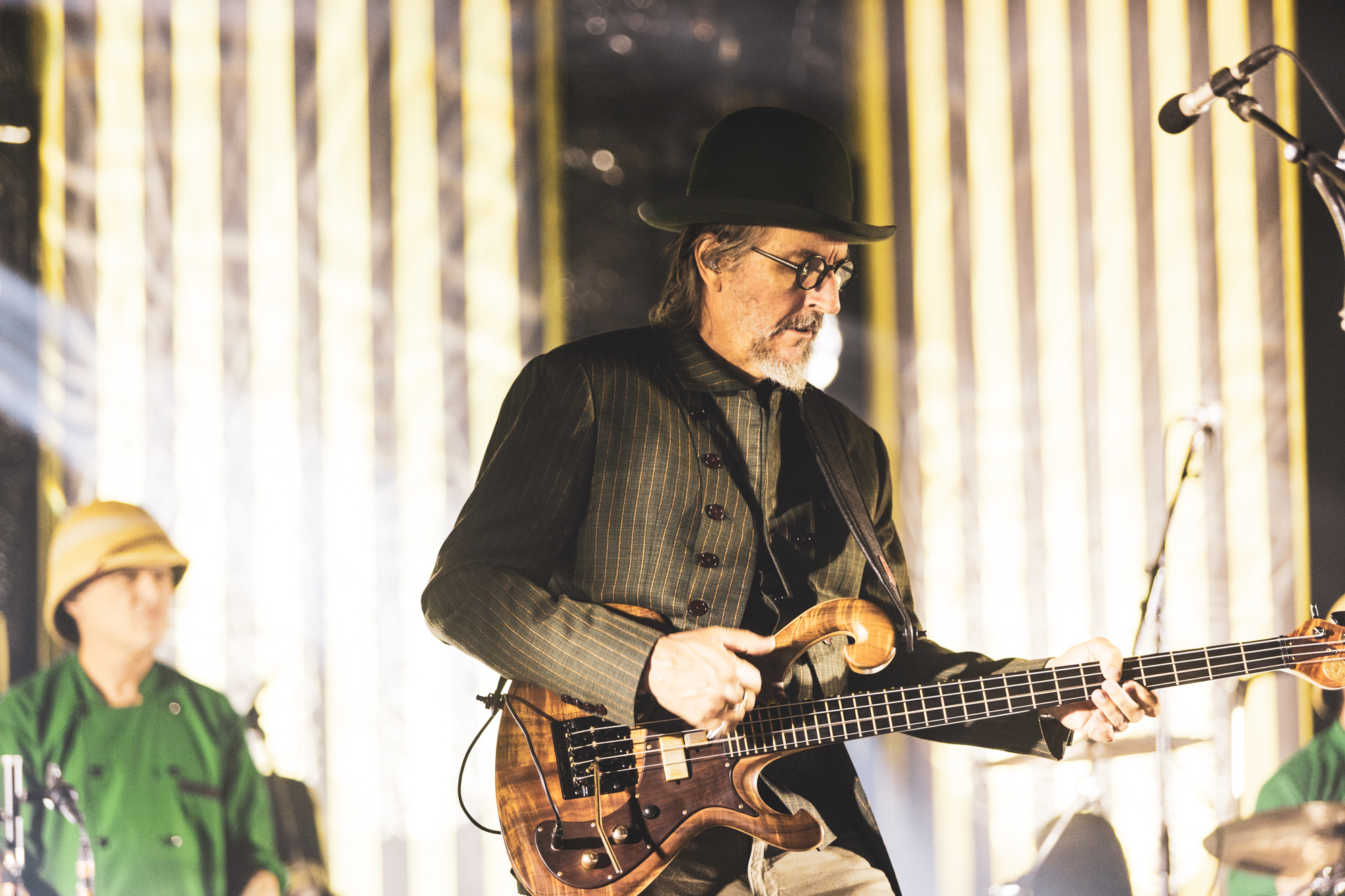 Les Claypool Rallies Up Primus and Claypool Lennon Delirium for 2026 Summer Tour