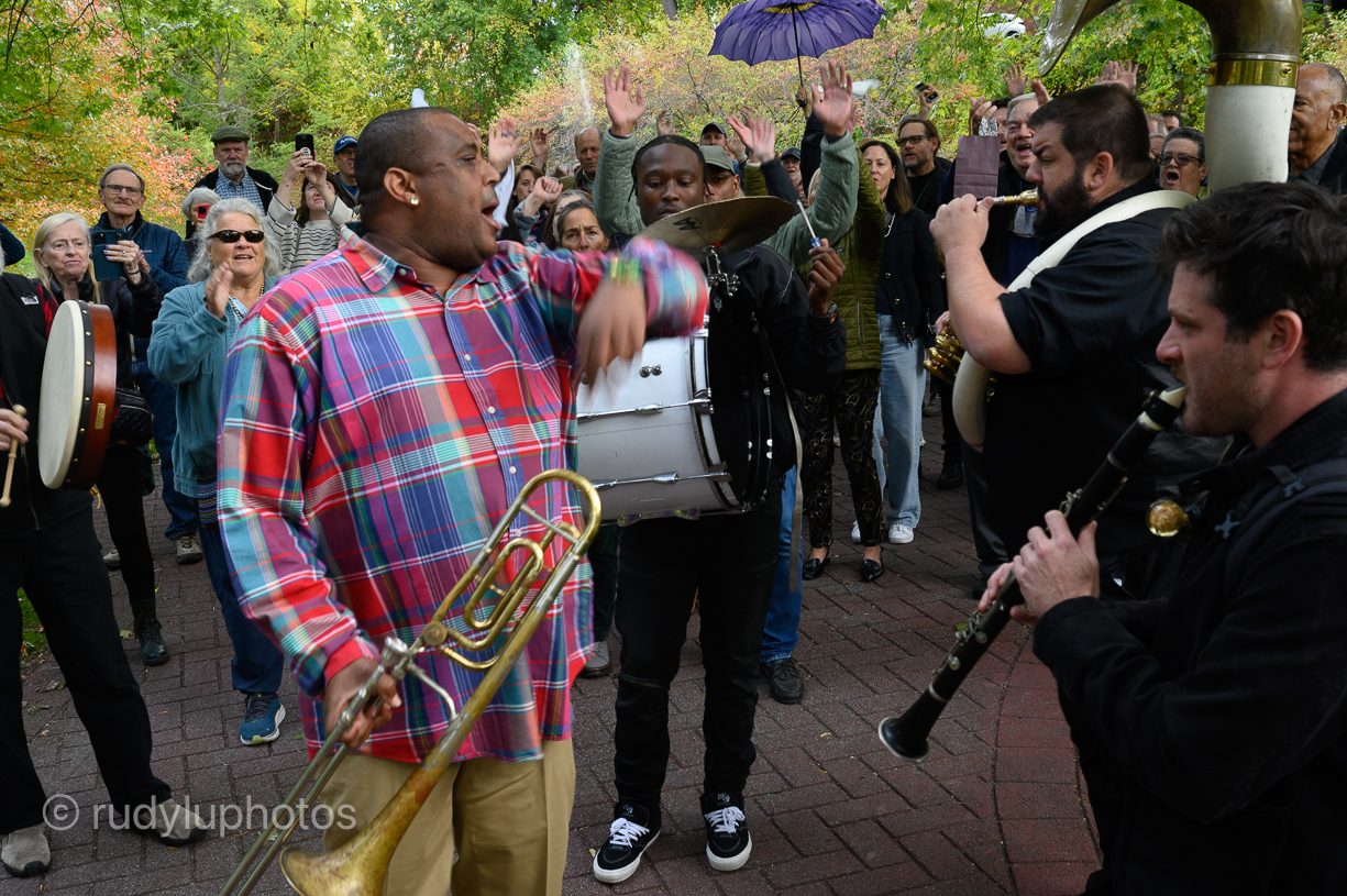 Caffe Lena bids farewell to Joel Moss in Saratoga Springs in Grand Style