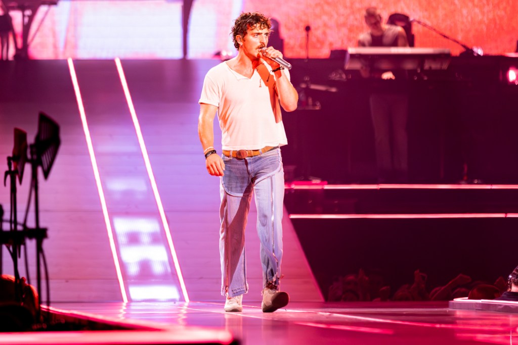 Benson Boone Delivers a Raw, Electric Night at MVP Arena for 'Wanted