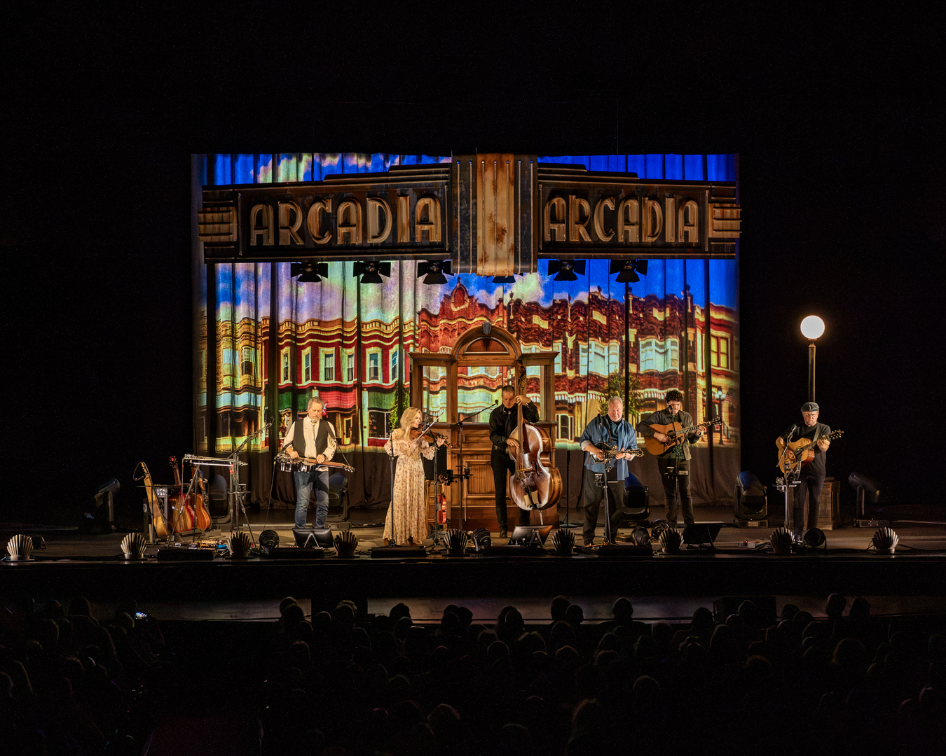 Alison Krauss and Union Station featuring Jerry Douglas packed The Palace Theater in Albany on 7/22